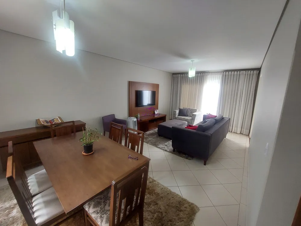 Casa, 4 quartos - Foto 1