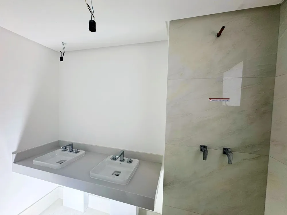 Apartamento, 3 quartos, 136 m² - Foto 1