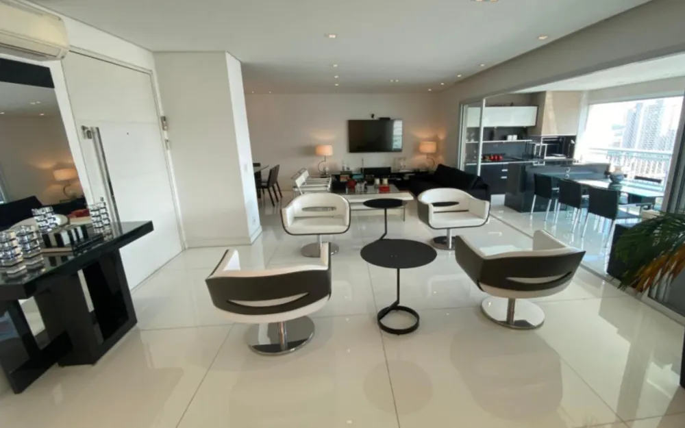 Apartamento, 3 quartos, 206 m² - Foto 1