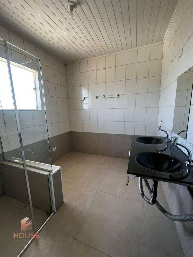 Casa de Condomínio à venda e aluguel com 3 quartos, 270m² - Foto 4