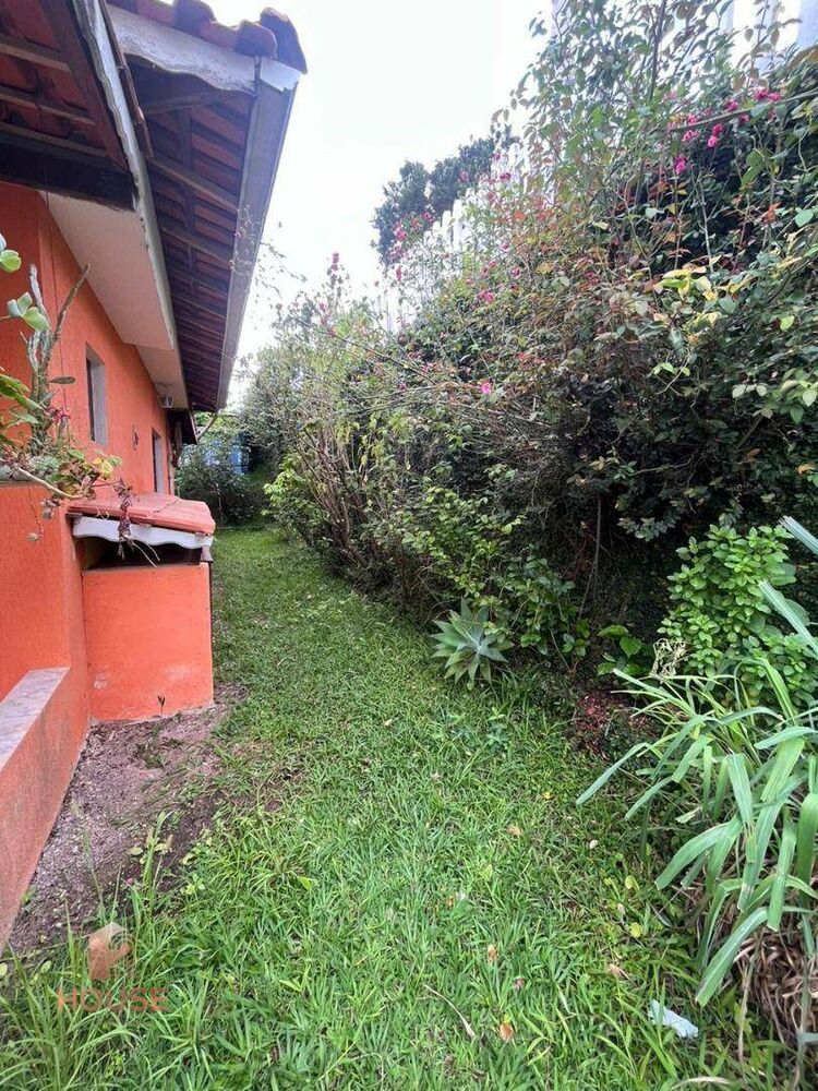 Casa de Condomínio à venda com 3 quartos, 608m² - Foto 1