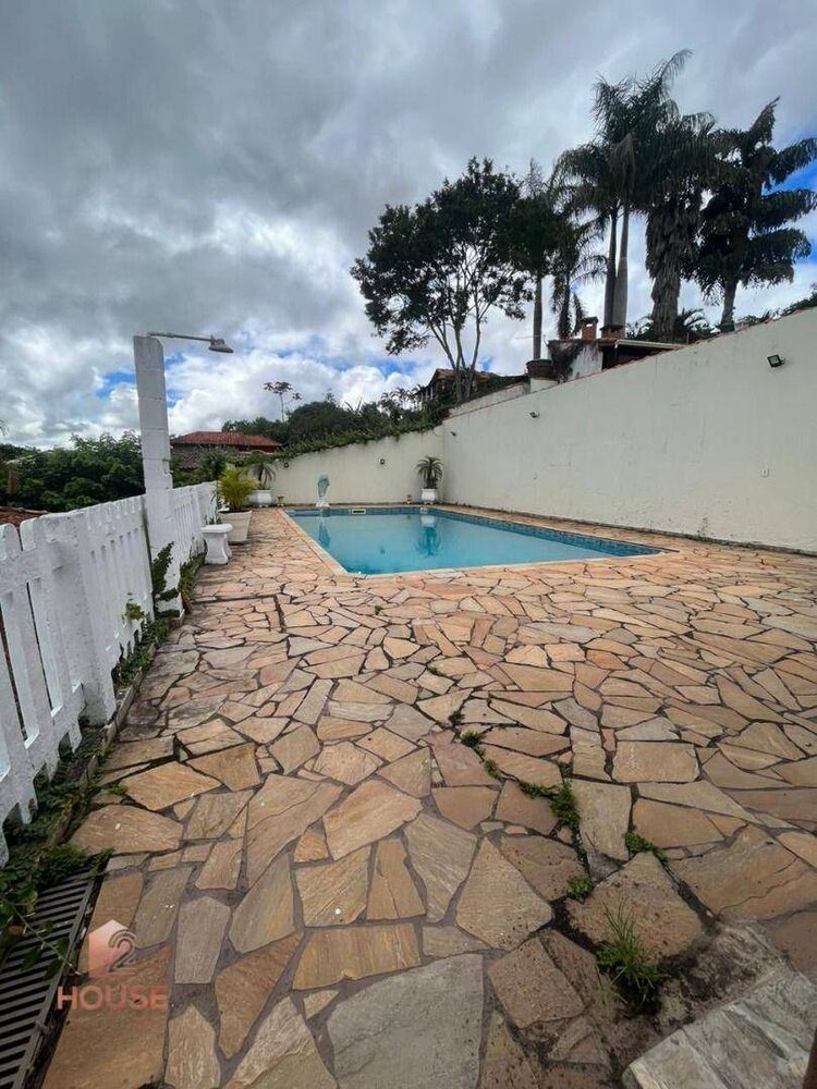 Casa de Condomínio à venda com 3 quartos, 608m² - Foto 3