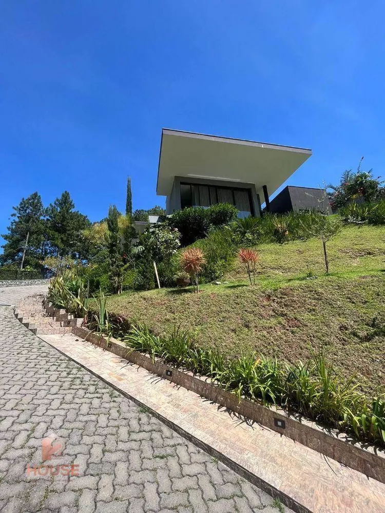 Casa de Condomínio à venda com 4 quartos, 485m² - Foto 1