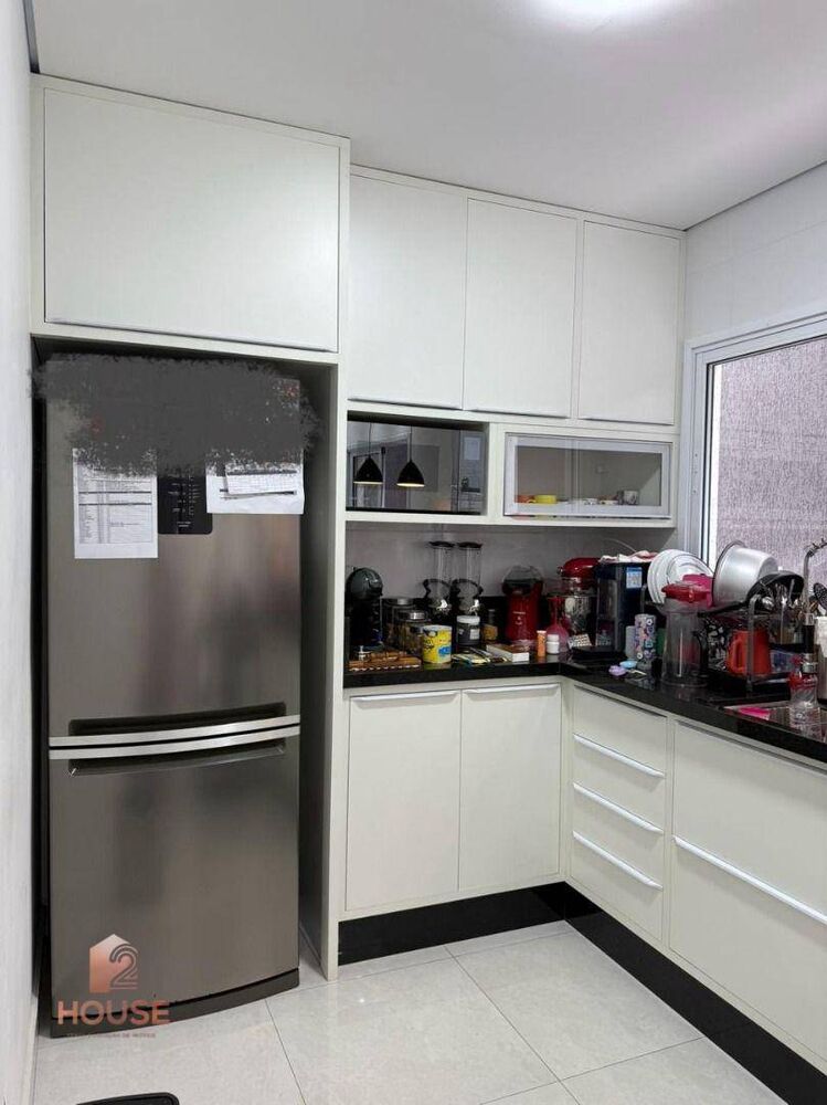 Casa à venda com 2 quartos, 180m² - Foto 8