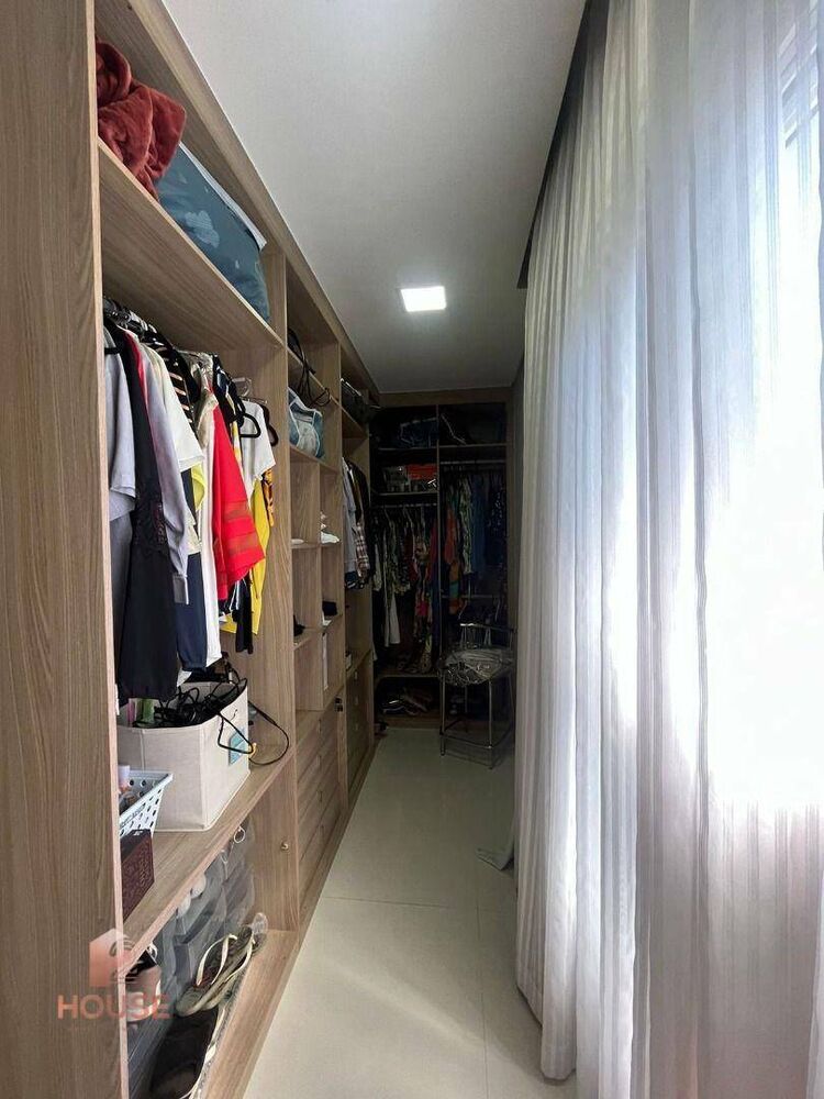 Casa de Condomínio à venda com 4 quartos, 300m² - Foto 21