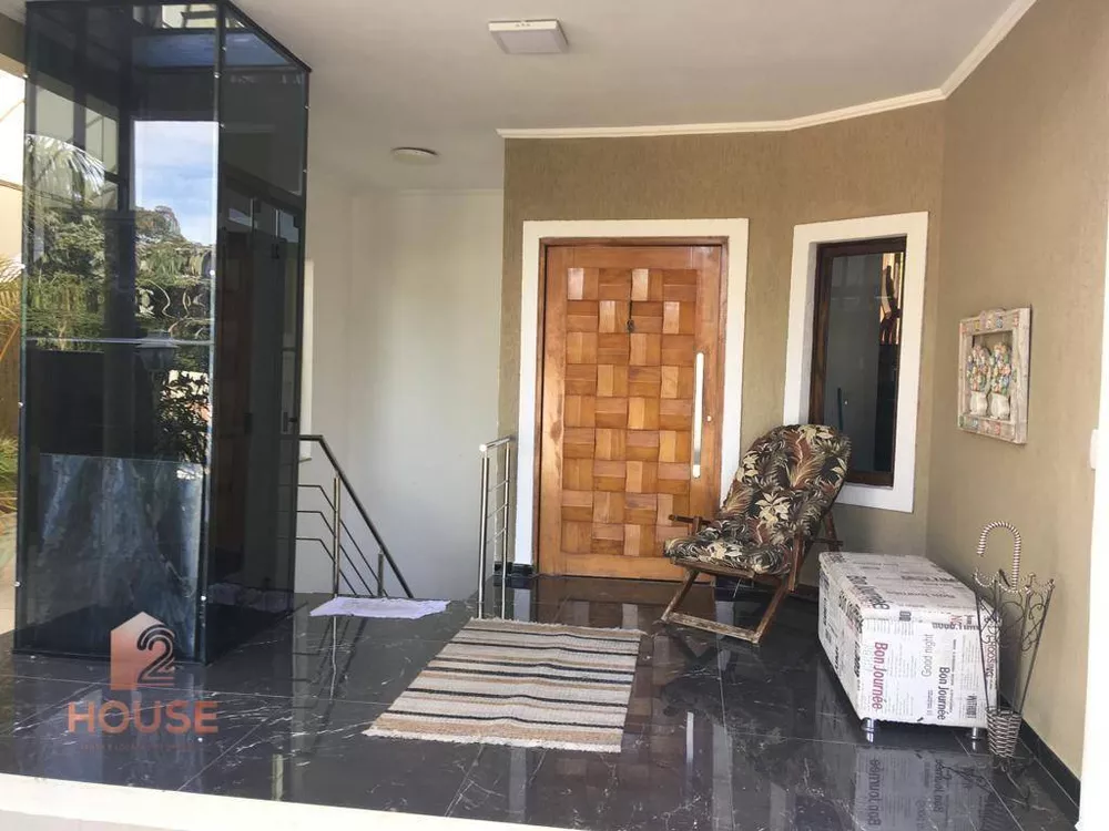 Casa de Condomínio à venda e aluguel com 4 quartos, 300m² - Foto 4