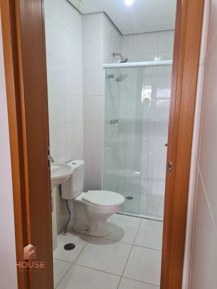 Apartamento à venda e aluguel com 3 quartos, 192m² - Foto 2