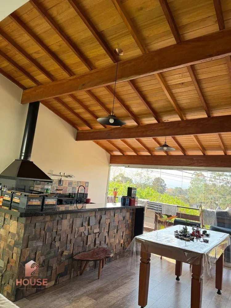 Casa, 3 quartos, 200 m² - Foto 1