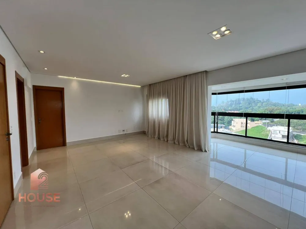Apartamento, 3 quartos, 192 m² - Foto 2