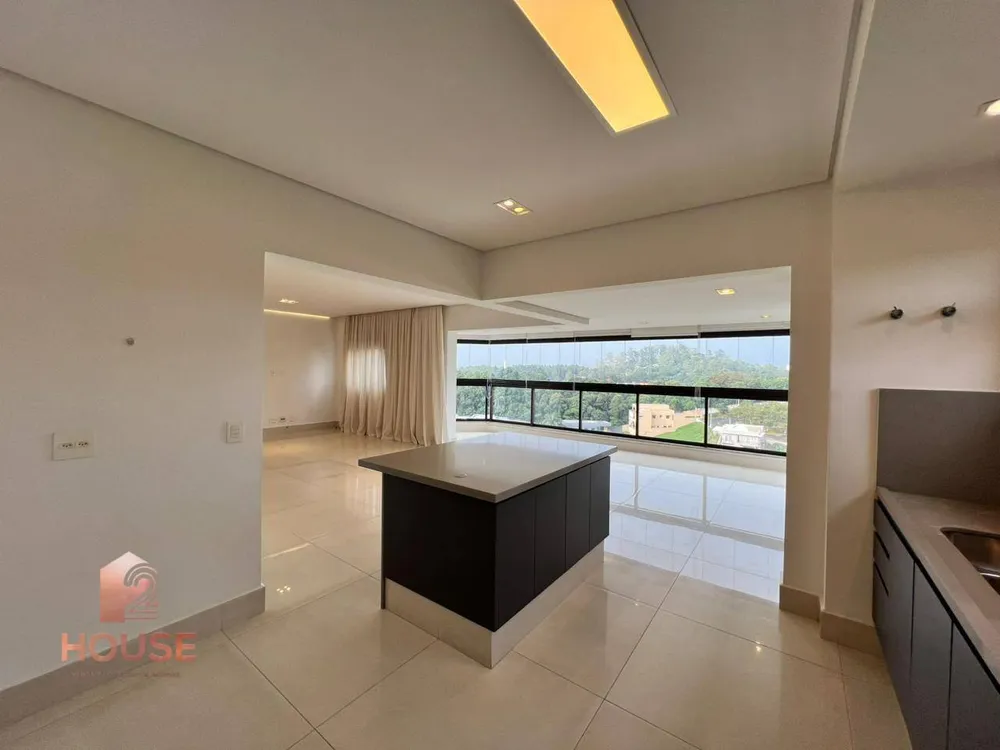 Apartamento, 3 quartos, 192 m² - Foto 1