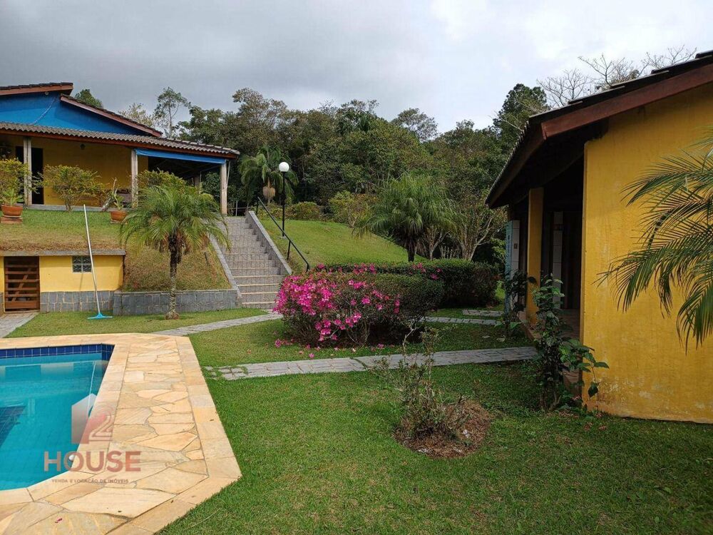 Chácara, 4 quartos, 8300 m² - Foto 1