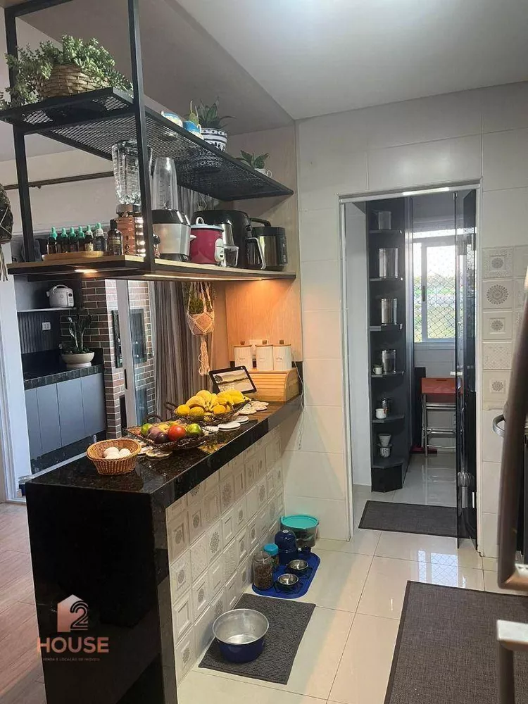 Apartamento à venda com 3 quartos, 86m² - Foto 4