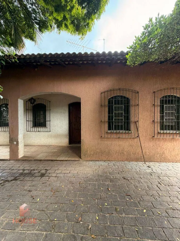 Casa, 3 quartos, 283 m² - Foto 1