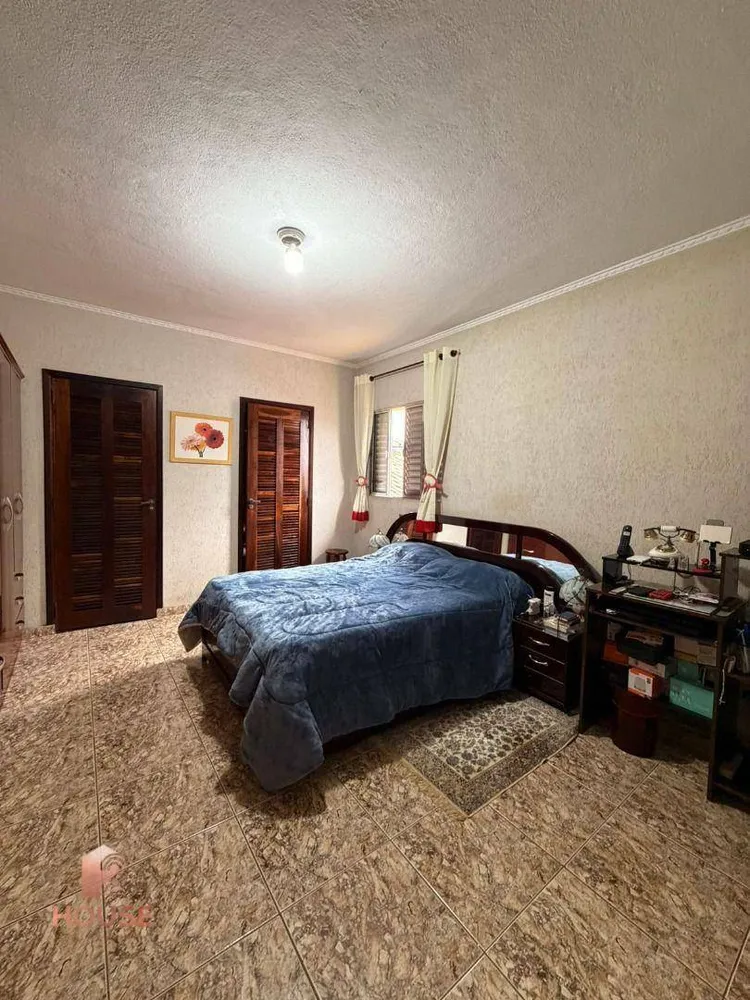 Casa, 3 quartos, 270 m² - Foto 10