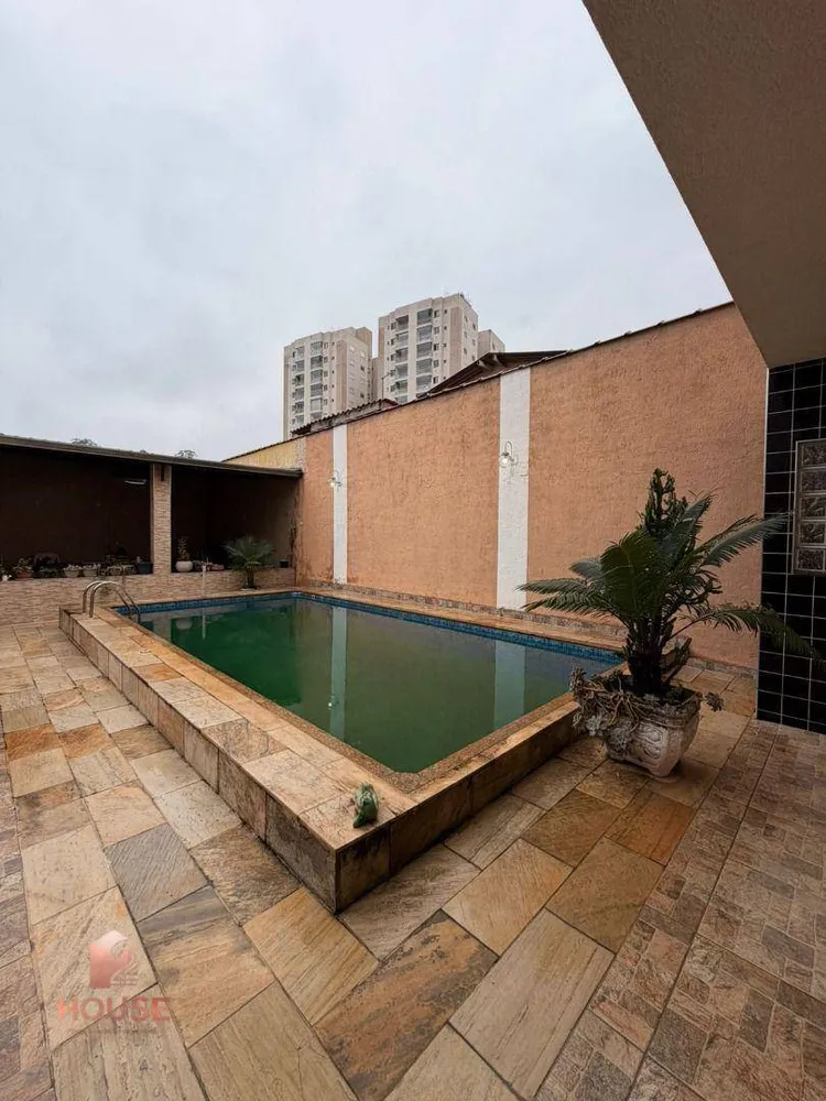 Casa, 3 quartos, 270 m² - Foto 3