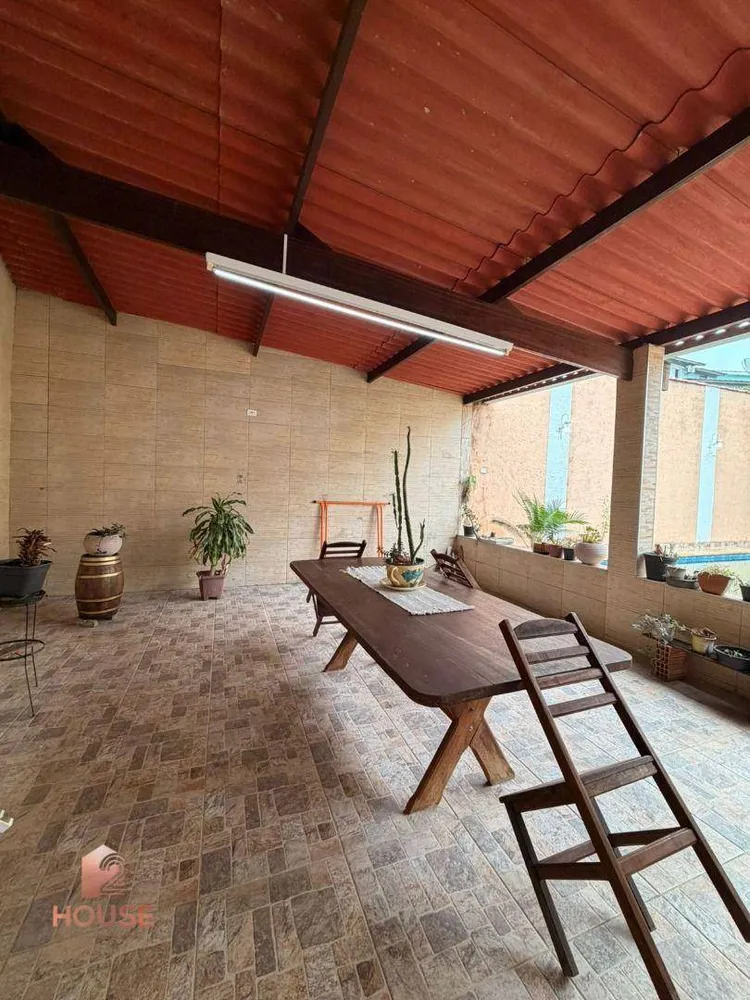 Casa, 3 quartos, 270 m² - Foto 8