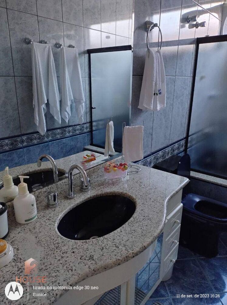 Casa de Condomínio à venda com 2 quartos, 210m² - Foto 3