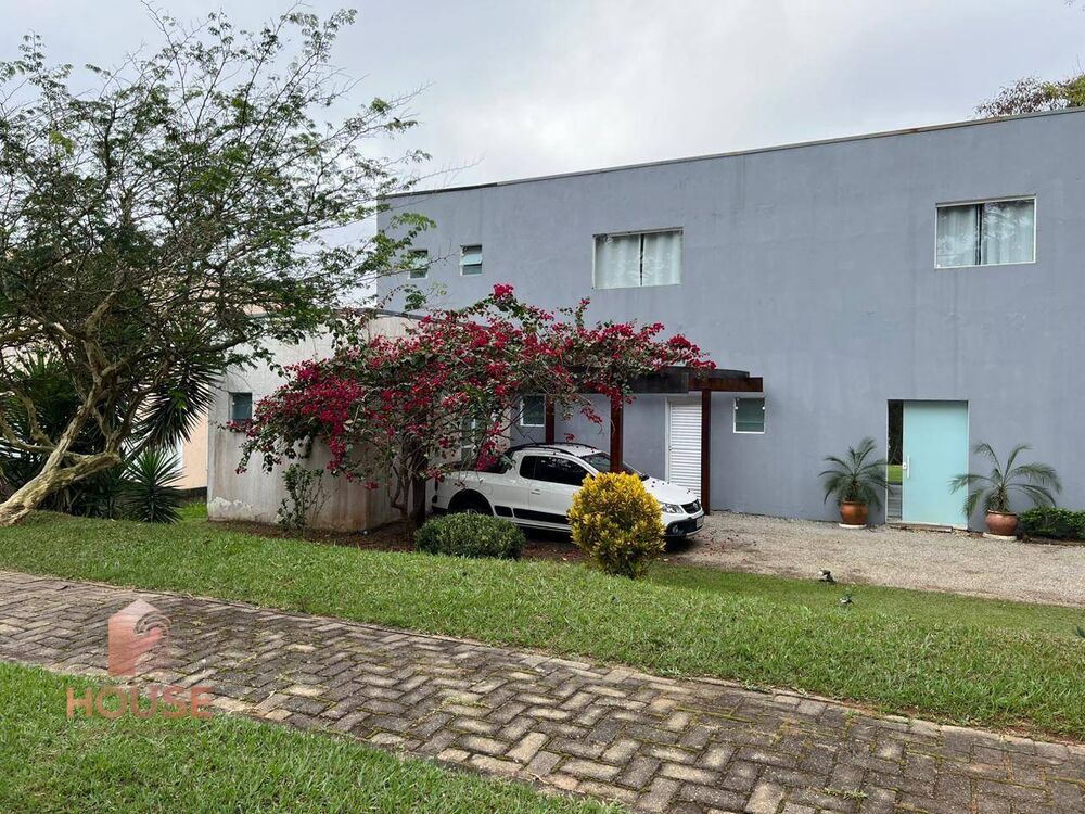 Casa de Condomínio à venda com 3 quartos, 300m² - Foto 1