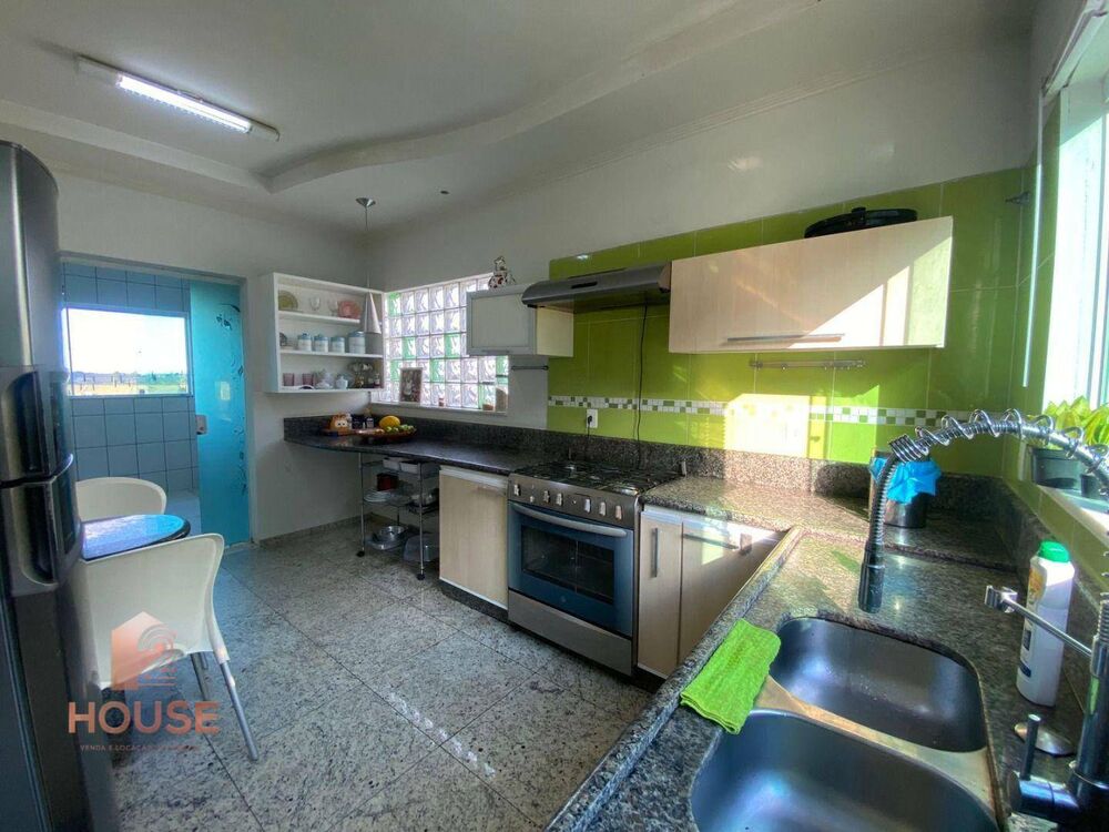 Casa de Condomínio à venda com 4 quartos, 800m² - Foto 17