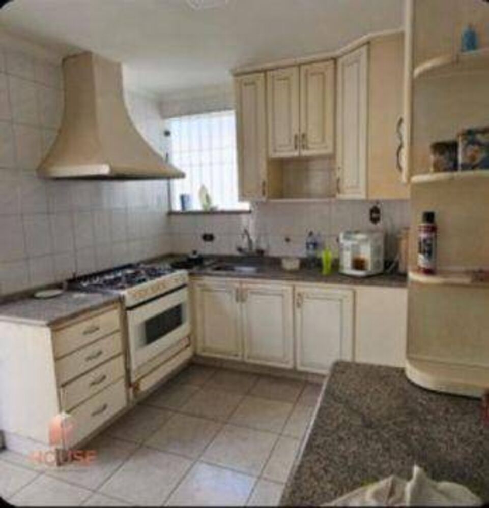 Casa, 3 quartos, 264 m² - Foto 2