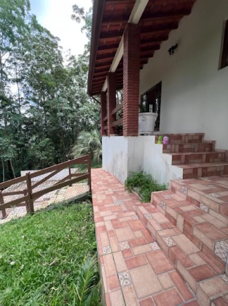 Casa de Condomínio à venda com 4 quartos, 180m² - Foto 2