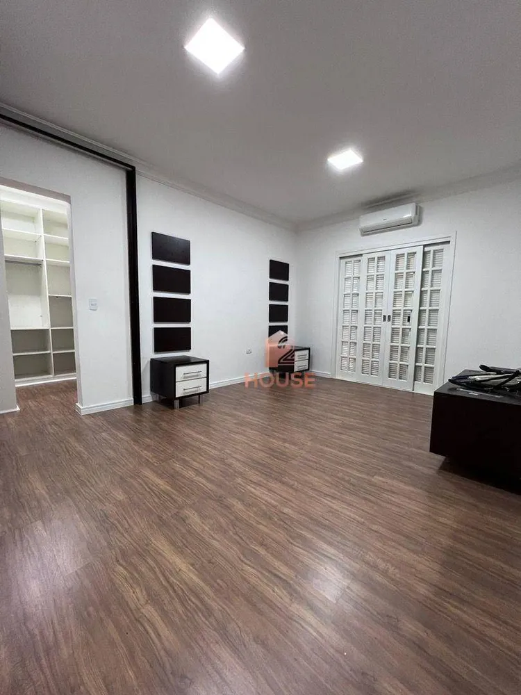 Casa, 3 quartos, 300 m² - Foto 15