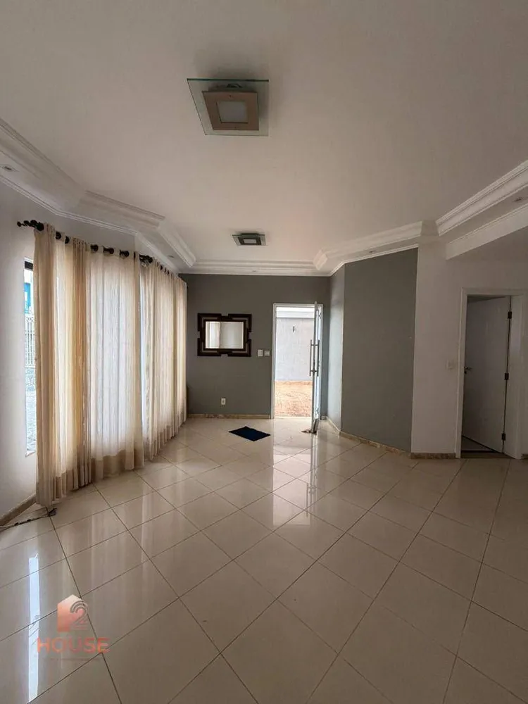 Casa, 3 quartos, 200 m² - Foto 13
