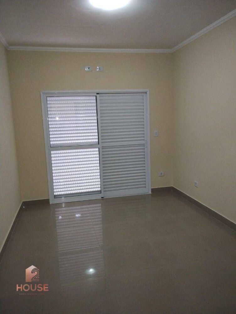 Casa à venda com 3 quartos, 250m² - Foto 14