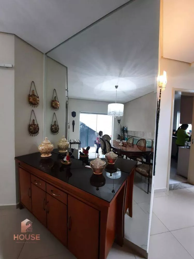 Casa de Condomínio à venda com 4 quartos, 322m² - Foto 9