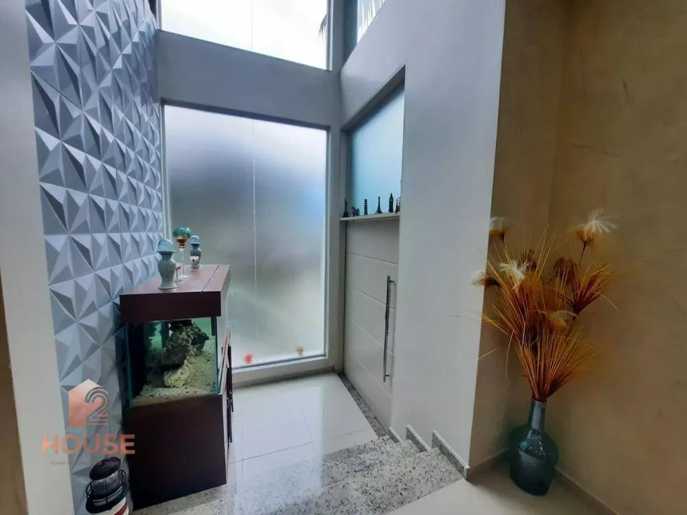 Casa de Condomínio à venda com 4 quartos, 322m² - Foto 4