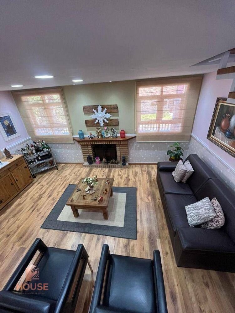 Casa de Condomínio à venda com 2 quartos, 332m² - Foto 4