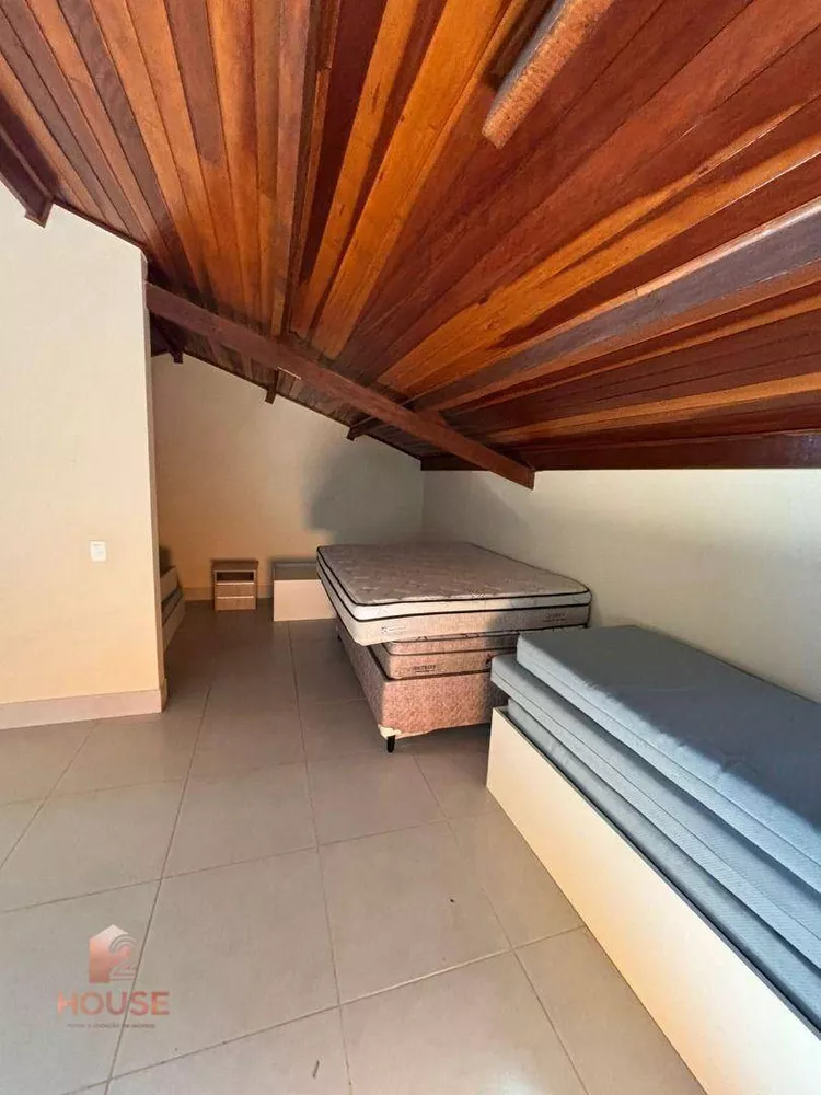 Casa de Condomínio à venda com 3 quartos, 400m² - Foto 3