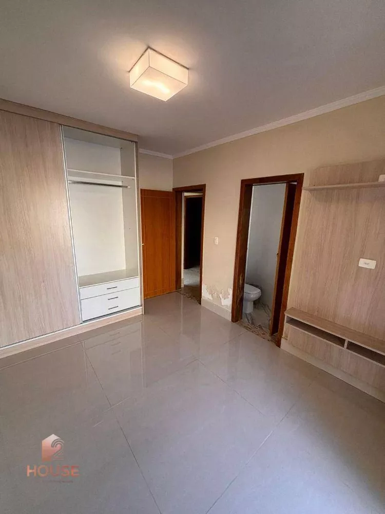 Casa de Condomínio à venda com 3 quartos, 400m² - Foto 4