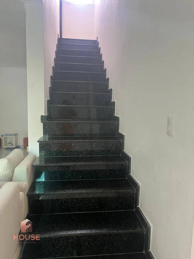 Casa, 3 quartos, 220 m² - Foto 11