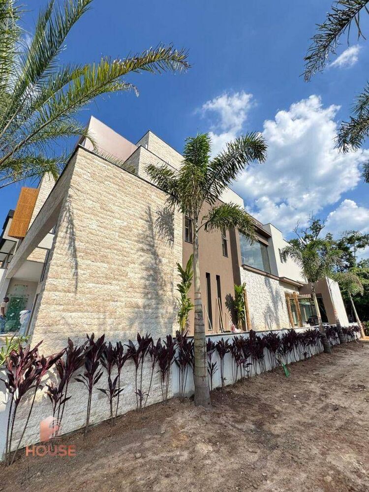 Casa de Condomínio à venda com 8 quartos, 520m² - Foto 3