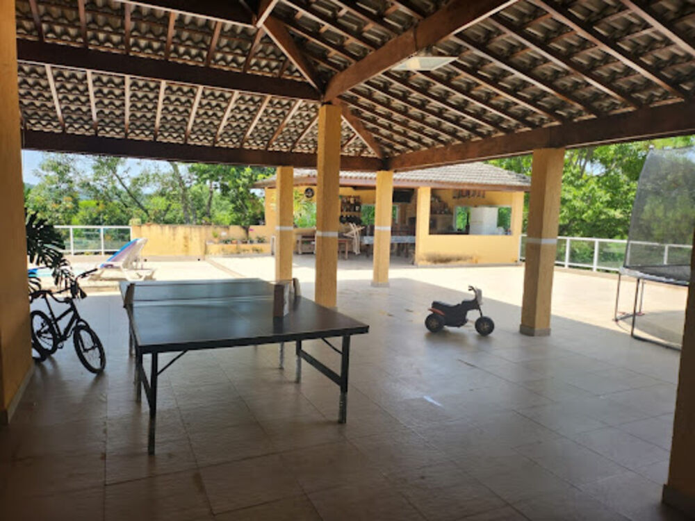 Casa de Condomínio à venda com 3 quartos, 550m² - Foto 2