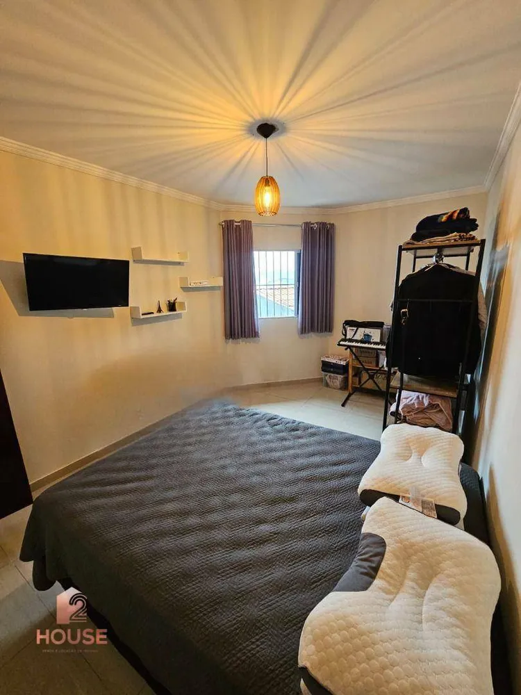 Casa, 3 quartos, 204 m² - Foto 4