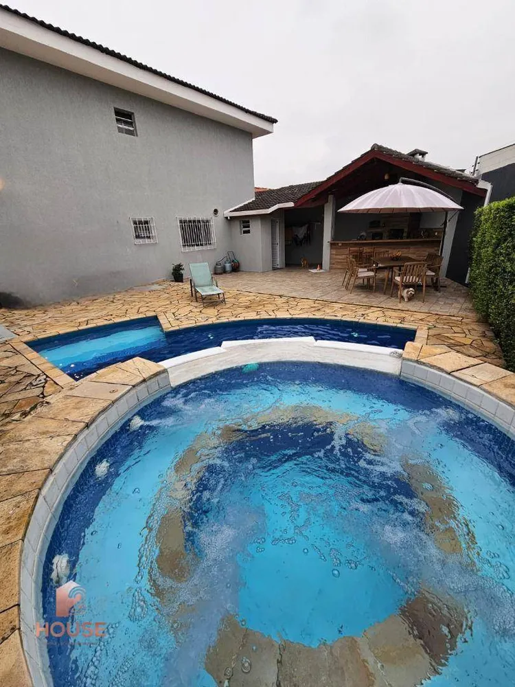 Casa, 3 quartos, 204 m² - Foto 6