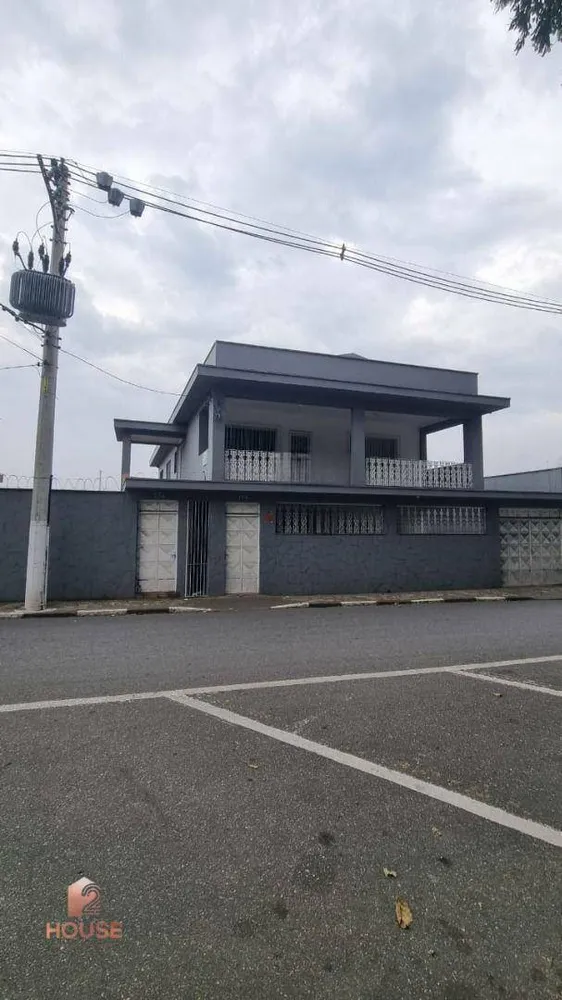 Casa, 3 quartos, 650 m² - Foto 2
