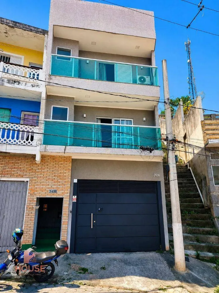 Sobrado, 3 quartos, 193 m² - Foto 1