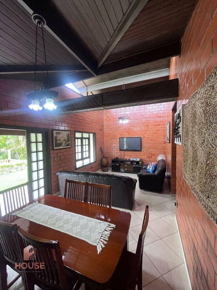 Chácara, 3 quartos, 2175 m² - Foto 4