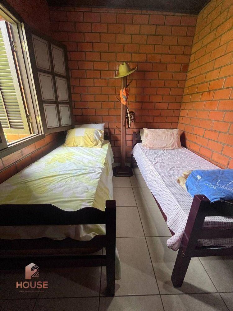 Chácara, 3 quartos, 2175 m² - Foto 6