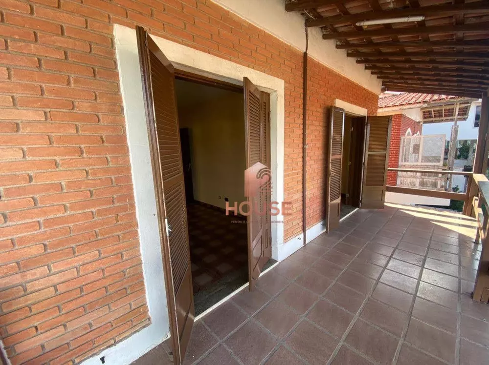 Casa de Condomínio à venda e aluguel com 2 quartos, 250m² - Foto 3