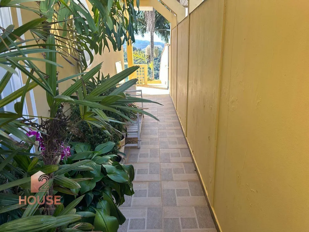Casa, 5 quartos, 280 m² - Foto 1