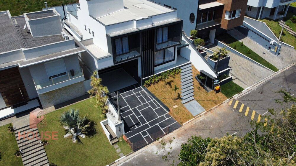 Casa de Condomínio à venda com 5 quartos, 431m² - Foto 2
