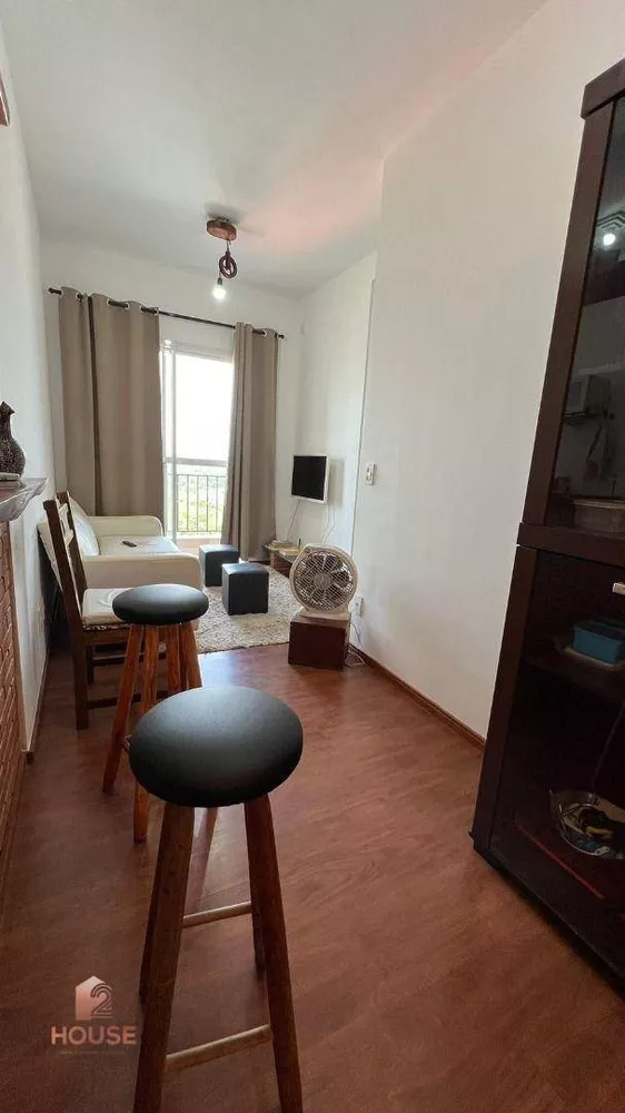 Apartamento à venda com 2 quartos, 52m² - Foto 4