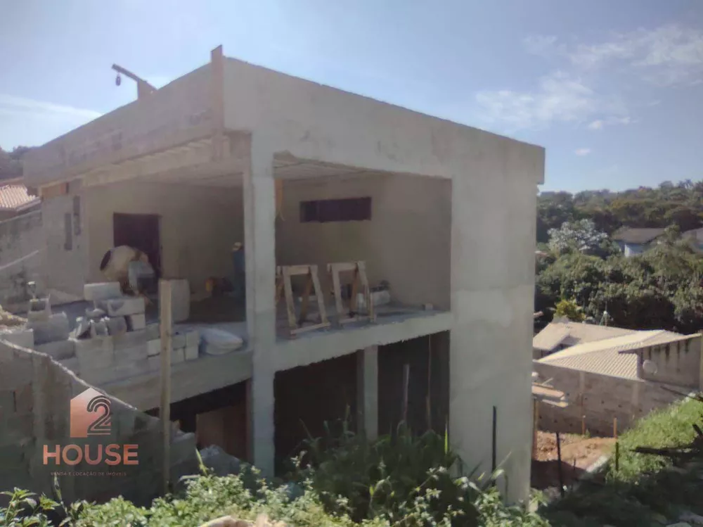 Casa de Condomínio à venda com 3 quartos, 273m² - Foto 2