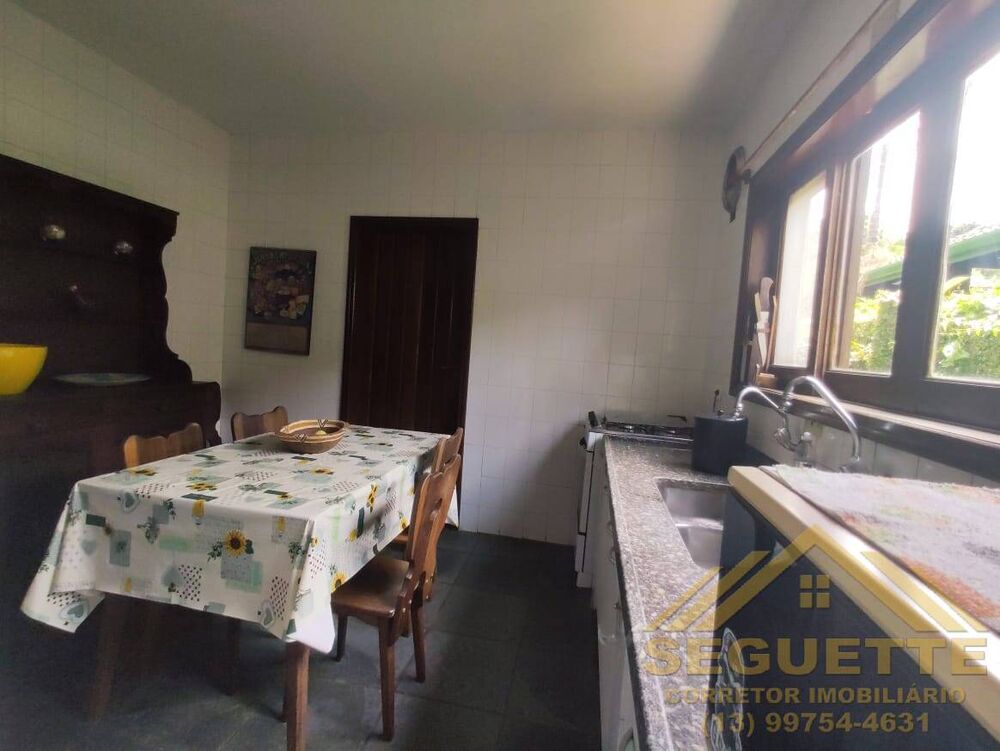 Casa, 4 quartos, 235 m² - Foto 2