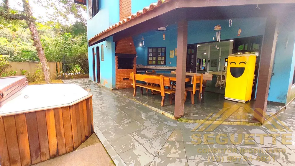 Casa, 4 quartos, 218 m² - Foto 1