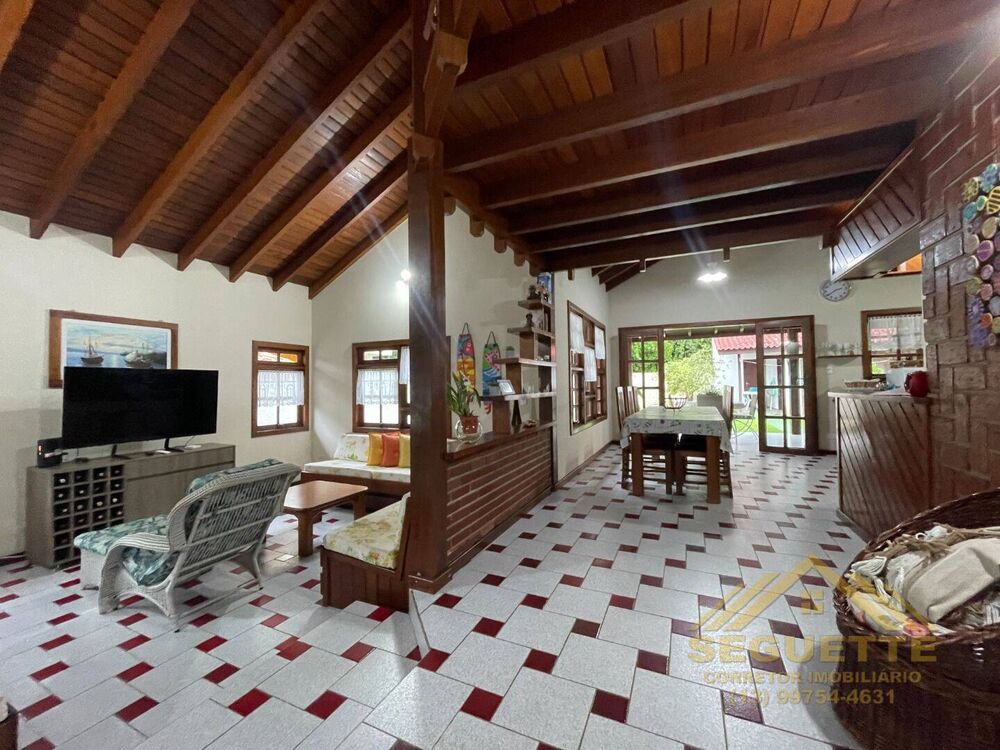 Casa, 3 quartos, 234 m² - Foto 4